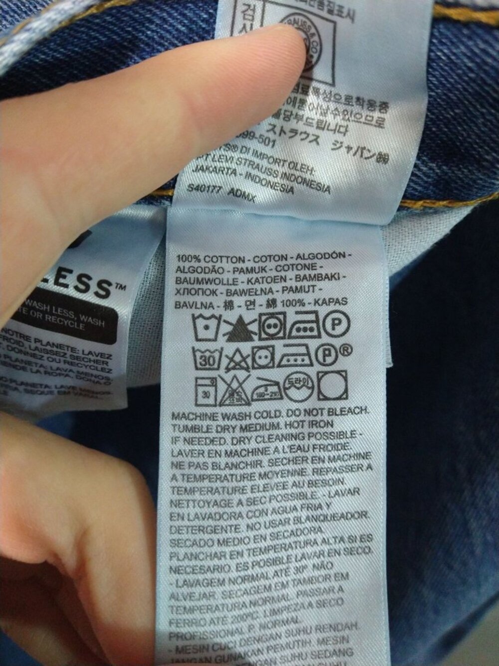 Levis 550 Jeans Mens 48x30 Blue Denim Relaxed Fit Tapered Leg Medium Wash - Picture 7 of 9